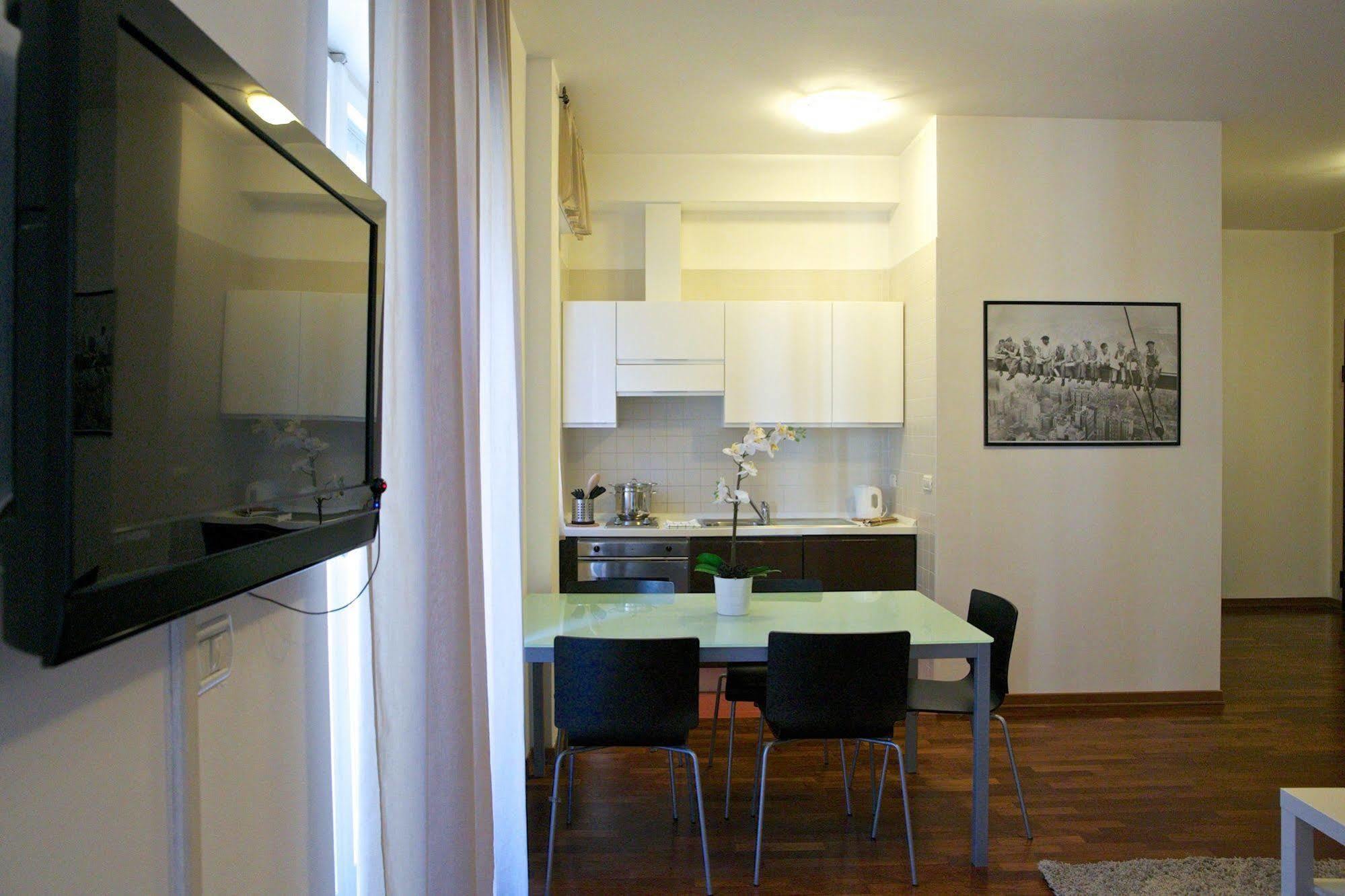 Residence Le Terrazze Triëst Buitenkant foto